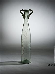 Bottle  
 Photographer:Meidad Suchowolski
