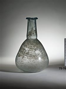 Bottle  
 Photographer:Meidad Suchowolski