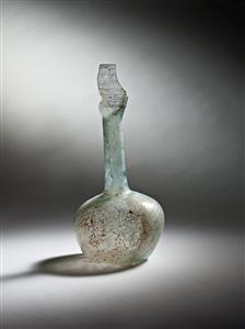 Bottle  
 Photographer:Meidad Suchowolski