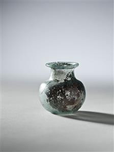Bottle  
 Photographer:Meidad Suchowolski