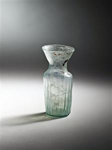 Small Bottle  
 Photographer:Meidad Suchowolski