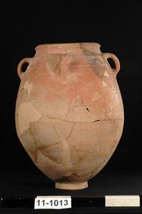 Holemouth Jar
Photographer:Yolovitch Yael
