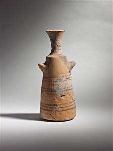 Bottle Philistine
Photographer:Meidad Suchowolski