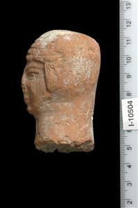 Head Pillar figurine   
 Photographer:Yolovitch Yael