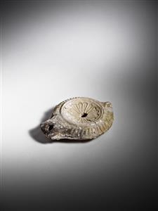 Lamp Caesarea (lamp type)
Photographer:Meidad Suchowolski