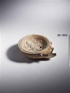 Lamp Roman Imperial
Photographer:Meidad Suchowolski