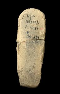 צלמית לוחית דמות אישה 
 צלם:יולוביץ יעל
