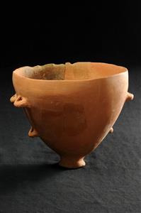 Bowl With Pierced Lug Handles
Photographer:Yolovitch Yael