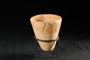 V-Shaped Bowl
Photographer:Yolovitch Yael