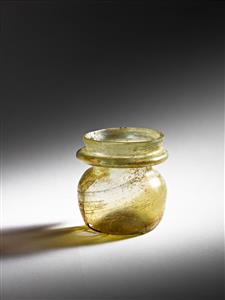 Small Jar
Photographer:Meidad Suchowolski