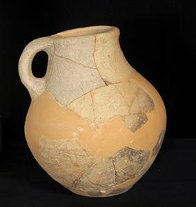 Jug
Photographer:Clara Amit