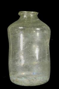 Tall Small Jar
Photographer:Mariana Salzberger
