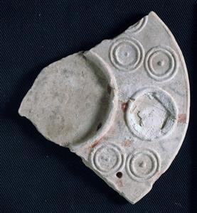 Fragment Mirror Impressed Decoration
Photographer:Mariana Salzberger