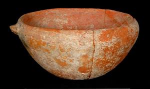 Small Bowl Slipped Red
Photographer:Clara Amit