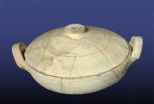 Cooking Pot Lid
Photographer:Clara Amit