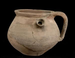 Cooking Pot Spouted 
 Photographer:Mariana Salzberger