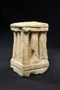 Altar Votive
 Photographer:Yolovitch Yael