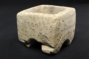 Altar Incised
 Photographer:Yolovitch Yael