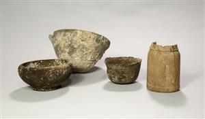 Small Bowl  
 Photographer:Clara Amit