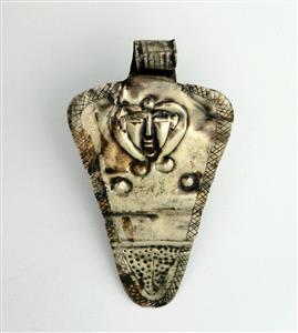 Pendant Engraved
Photographer:Clara Amit