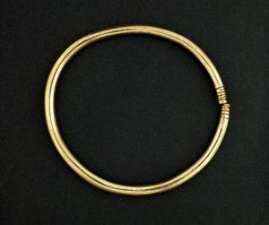 Bracelet
Photographer:Clara Amit