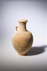 Jug  
 Photographer:Meidad Suchowolski