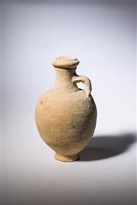 Jug  
 Photographer:Meidad Suchowolski