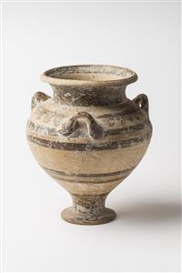 Piriform Vase Mycenean 
 Photographer:Meidad Suchowolski