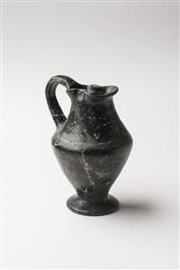 Jug Biconical 
 Photographer:Meidad Suchowolski