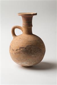 Jug Phoenician 
 Photographer:Meidad Suchowolski