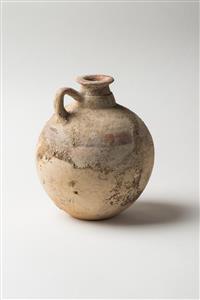 Jug Phoenician 
 Photographer:Meidad Suchowolski