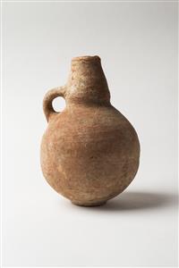 Jug Phoenician 
 Photographer:Meidad Suchowolski