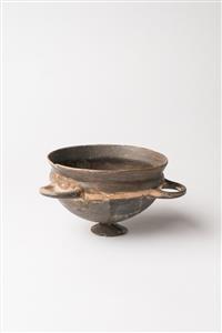 Skyphos Horizontal Handles
Photographer:Meidad Suchowolski
