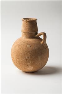 Jug Phoenician 
 Photographer:Meidad Suchowolski