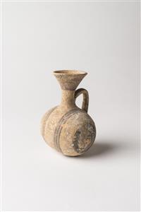 Juglet Cypriote 
 Photographer:Meidad Suchowolski