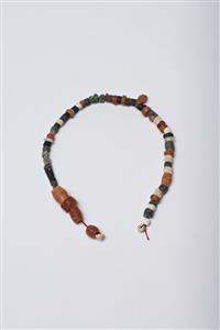 Necklace  
 Photographer:Meidad Suchowolski