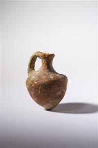 Juglet Miniature 
 Photographer:Meidad Suchowolski