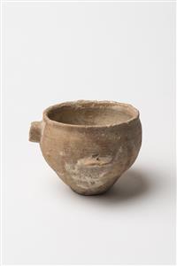 Krater Votive 
 Photographer:Meidad Suchowolski