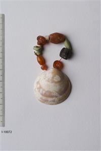 Beads  
 Photographer:Meidad Suchowolski
