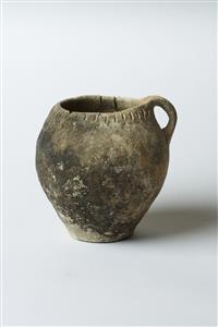 Holemouth Jar Handled 
 Photographer:Meidad Suchowolski