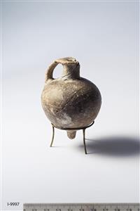 Juglet Miniature 
 Photographer:Meidad Suchowolski