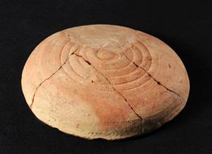 Vessel Lid  
 Photographer:Yolovitch Yael