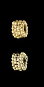 Beads  
 Photographer:Clara Amit