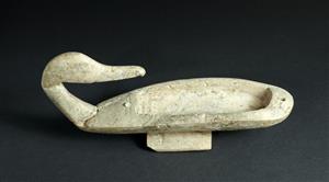 Box (without Lid) Cosmetic Box Zoomorphic  
 Photographer:Clara Amit