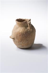 Pillar-Handled Jar Net Pattern
Photographer:Meidad Suchowolski
