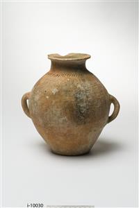 Jar Engraved 
 Photographer:Meidad Suchowolski