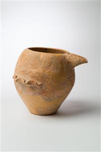 Holemouth Jar Spouted
Photographer:Meidad Suchowolski