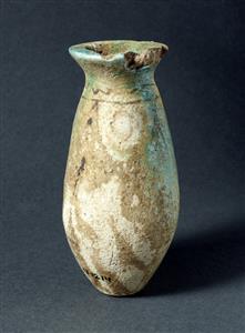 Small Bottle Egyptian 
 Photographer:Clara Amit