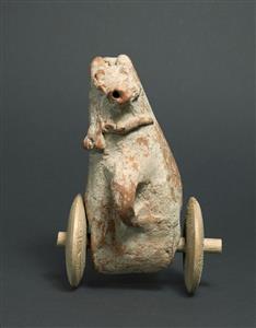 Pull Toy Zoomorphic 
 Photographer:Clara Amit
