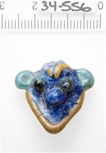Pendant Zoomorphic 
 Photographer:Clara Amit